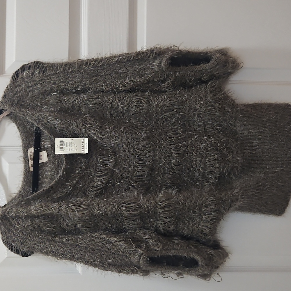 Arden B Charcoal Textured Scoop Neck Sweater